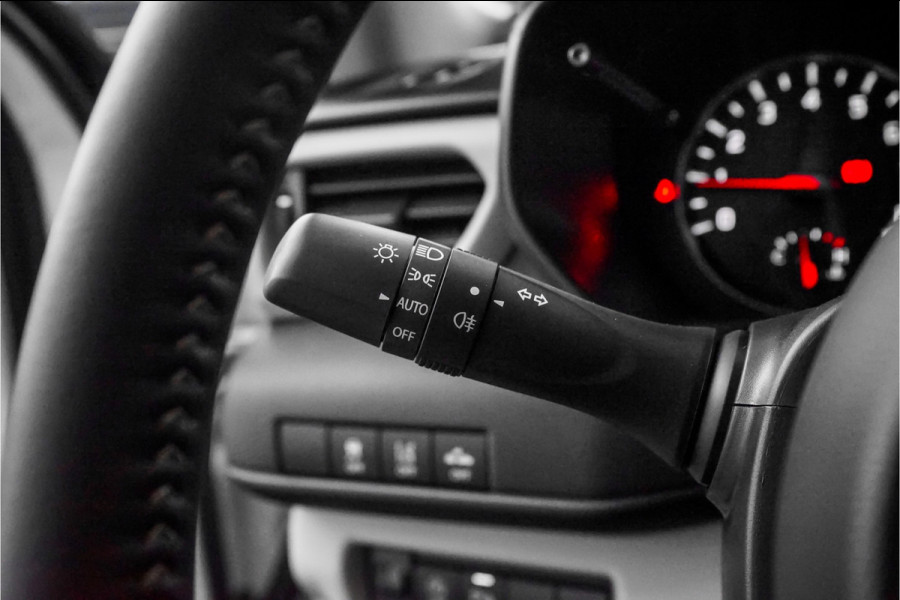 Suzuki Swift 1.2 Style Smart Hybrid Automaat ACC Camera Stoelverw