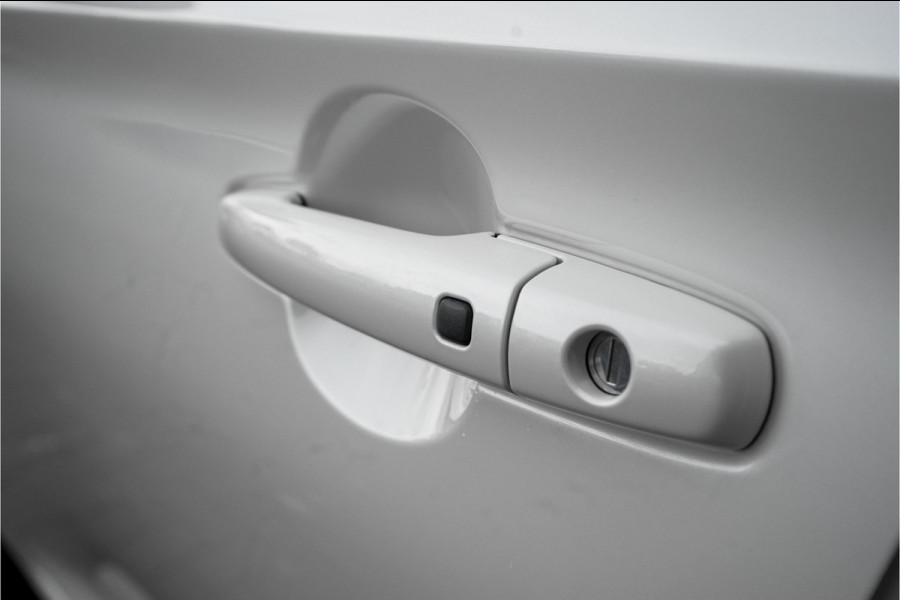 Suzuki Swift 1.2 Style Smart Hybrid Automaat ACC Camera Stoelverw