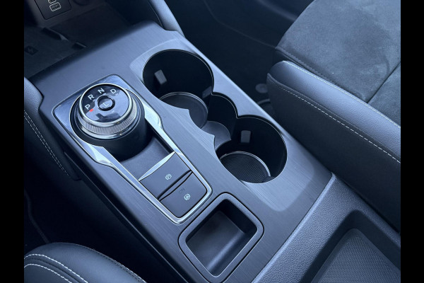 Ford Kuga 2.5 FHEV Active X 190pk | 4WD | 2.100kg Trekgewicht | Driver Assistance Pack | Technology Pack | Winterpack | Panoramadak | All Weather Banden | Geen stekker nodig