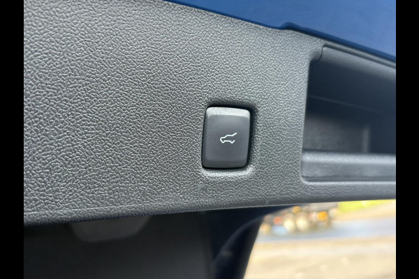 Ford Kuga 2.5 FHEV Active X 190pk | 4WD | 2.100kg Trekgewicht | Driver Assistance Pack | Technology Pack | Winterpack | Panoramadak | All Weather Banden | Geen stekker nodig