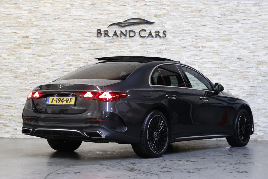 Mercedes-Benz E-Klasse 300 e AMG Line | SUPERSCREEN | PANO | MEMORY | SOFTCLOSE | VOL OPTIES | NL AUTO! | DEALER OH |