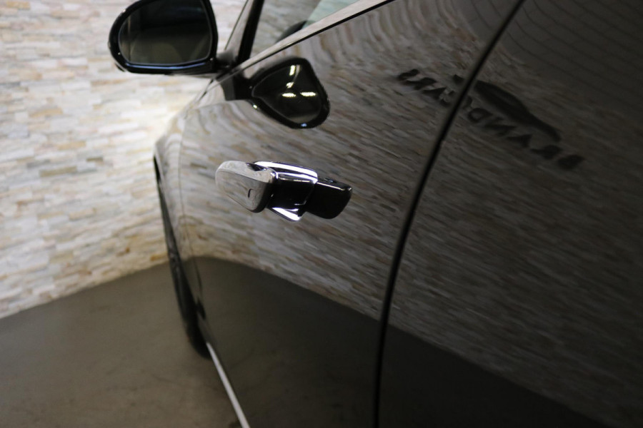 Mercedes-Benz E-Klasse 300 e AMG Line | SUPERSCREEN | PANO | MEMORY | SOFTCLOSE | VOL OPTIES | NL AUTO! | DEALER OH |