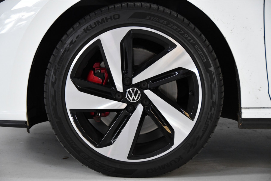 Volkswagen Polo 2.0 TSI GTI PANO IQ light Lane assist ACC