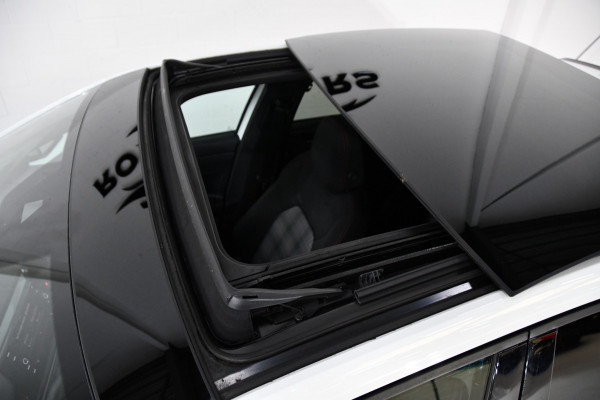 Volkswagen Polo 2.0 TSI GTI PANO IQ light Lane assist ACC