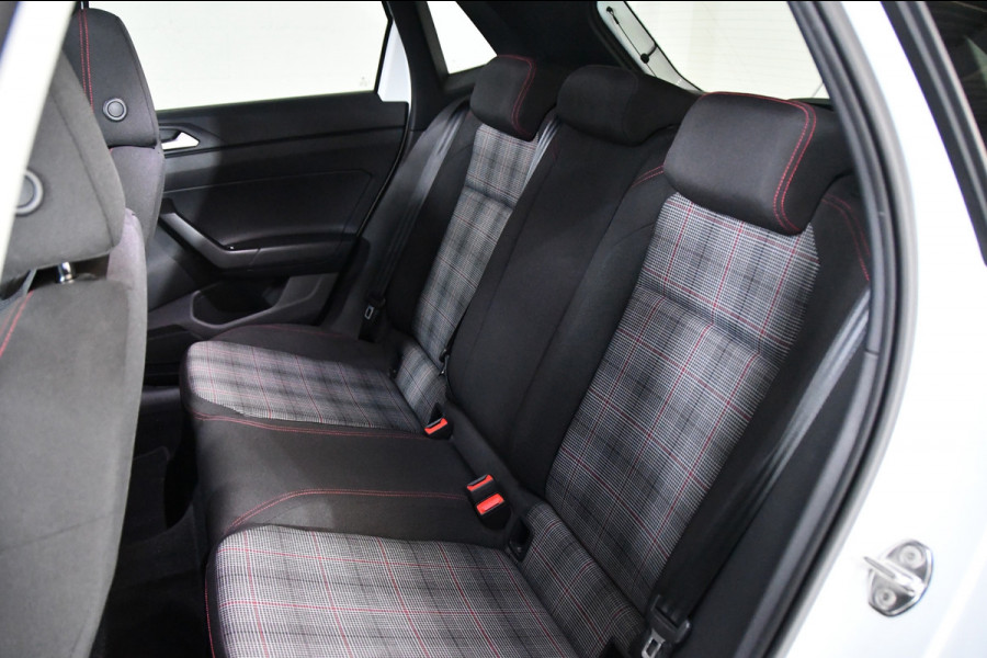 Volkswagen Polo 2.0 TSI GTI PANO IQ light Lane assist ACC