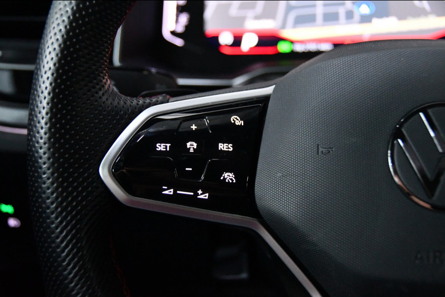 Volkswagen Polo 2.0 TSI GTI PANO IQ light Lane assist ACC