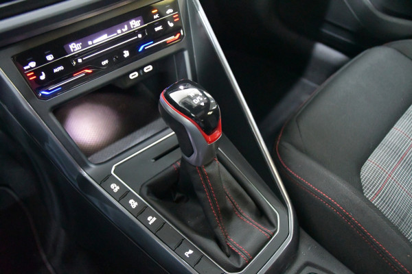 Volkswagen Polo 2.0 TSI GTI PANO IQ light Lane assist ACC