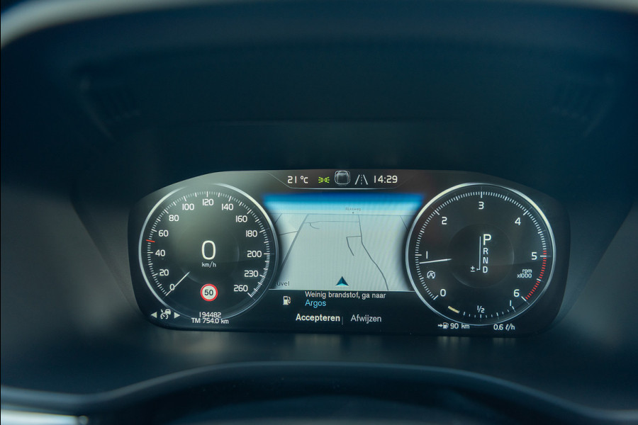 Volvo XC60 D4 Aut. Parkeercamera Stoelverwawrming ACC 190pk