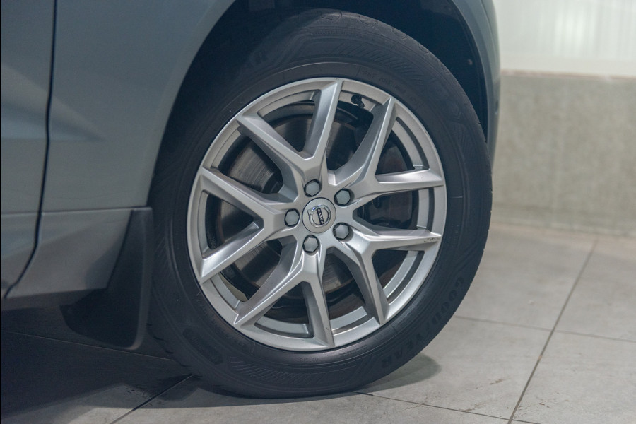 Volvo XC60 D4 Aut. Parkeercamera Stoelverwawrming ACC 190pk