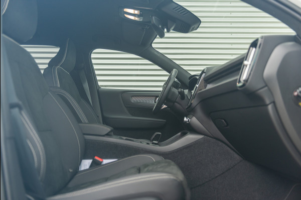 Volvo XC40 Recharge Aut. R-Design Stoelverwarming Standkachel 231pk Volvo XC40 Recharge Aut. R-Design Stoelverwarming Standkachel 231pk