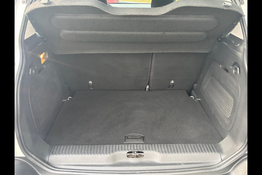 Citroën C3 Aircross 1.2 PureTech Feel 82pk | Rijklaar geleverd incl 12 maanden BOVAG garantie! | Citroën C3 Aircross 1.2 PureTech Feel 82pk | Rijklaar geleverd incl 12 maanden BOVAG garantie! |