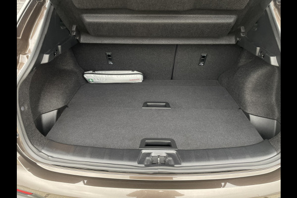 Nissan QASHQAI 1.2 Tekna + | Pano-Dak | Trekhaak | Leer | Bose | Navi | Camera | Climate
