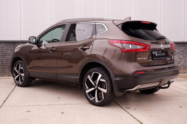 Nissan QASHQAI 1.2 Tekna + | Pano-Dak | Trekhaak | Leer | Bose | Navi | Camera | Climate