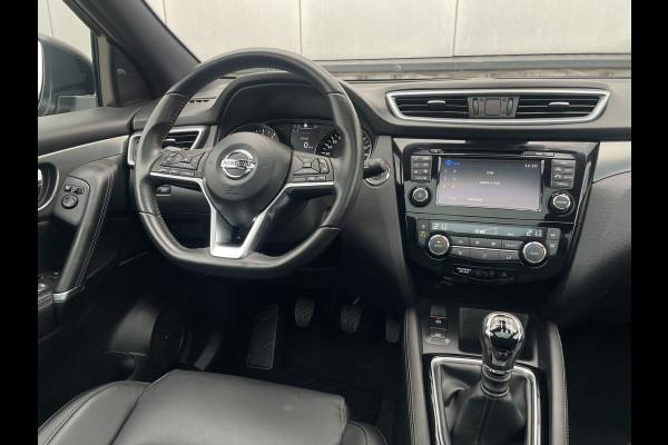 Nissan QASHQAI 1.2 Tekna + | Pano-Dak | Trekhaak | Leer | Bose | Navi | Camera | Climate