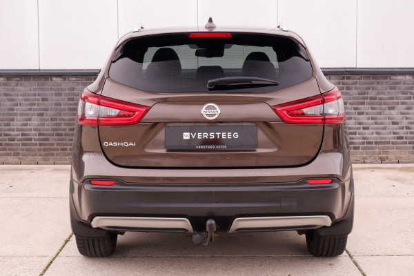 Nissan QASHQAI 1.2 Tekna + | Pano-Dak | Trekhaak | Leer | Bose | Navi | Camera | Climate