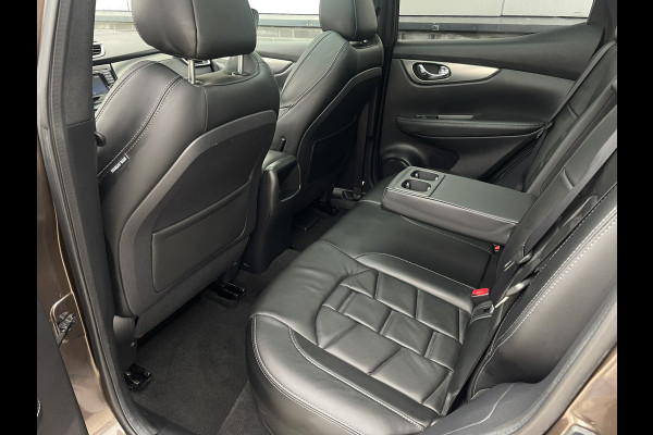 Nissan QASHQAI 1.2 Tekna + | Pano-Dak | Trekhaak | Leer | Bose | Navi | Camera | Climate