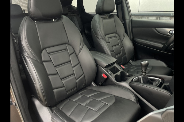 Nissan QASHQAI 1.2 Tekna + | Pano-Dak | Trekhaak | Leer | Bose | Navi | Camera | Climate