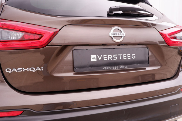Nissan QASHQAI 1.2 Tekna + | Pano-Dak | Trekhaak | Leer | Bose | Navi | Camera | Climate