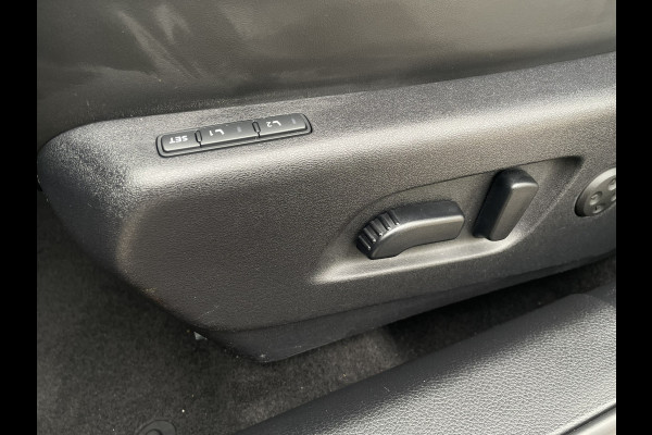 Nissan QASHQAI 1.2 Tekna + | Pano-Dak | Trekhaak | Leer | Bose | Navi | Camera | Climate