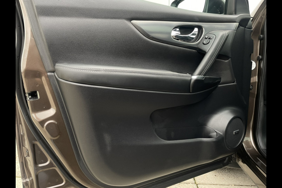 Nissan QASHQAI 1.2 Tekna + | Pano-Dak | Trekhaak | Leer | Bose | Navi | Camera | Climate