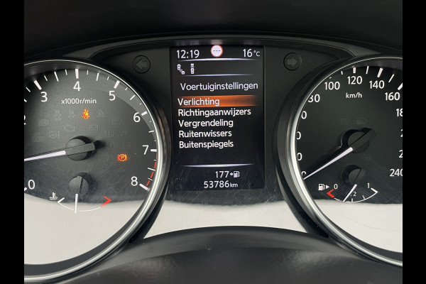 Nissan QASHQAI 1.2 Tekna + | Pano-Dak | Trekhaak | Leer | Bose | Navi | Camera | Climate