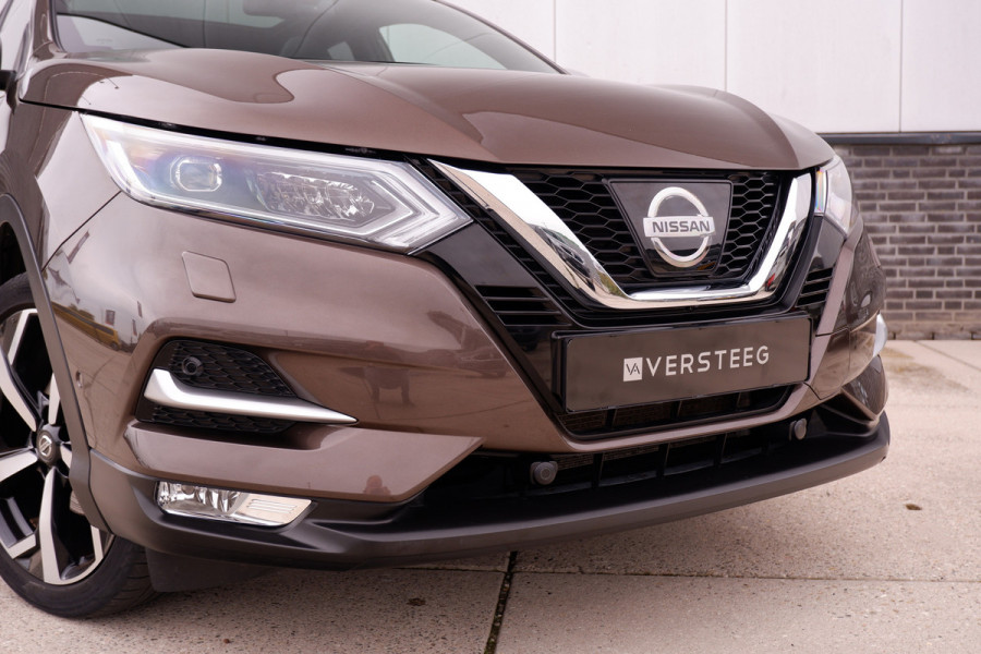 Nissan QASHQAI 1.2 Tekna + | Pano-Dak | Trekhaak | Leer | Bose | Navi | Camera | Climate