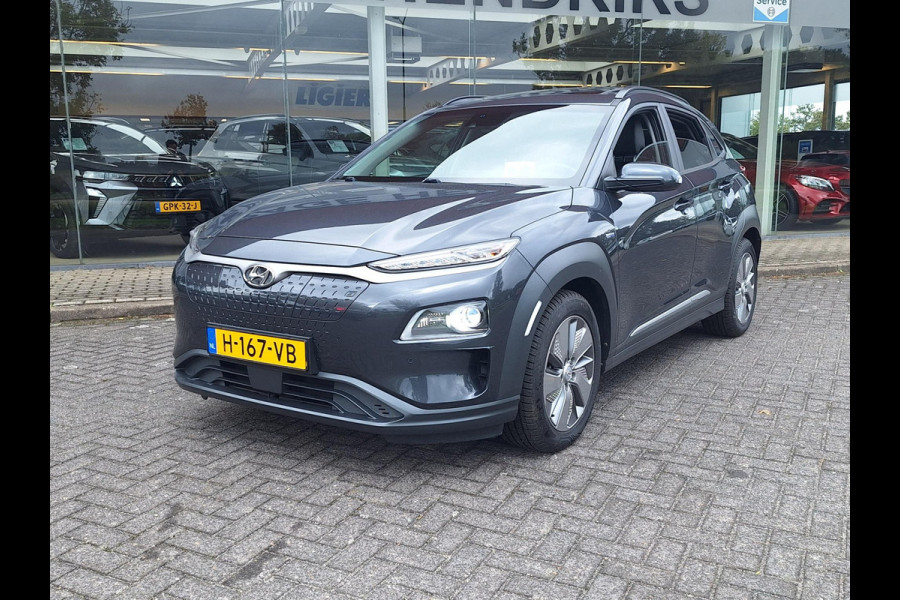 Hyundai Kona EV Premium Sky 64 kWh | 3 Fase | Warmtepomp | Leder | Schuifdak | occasion