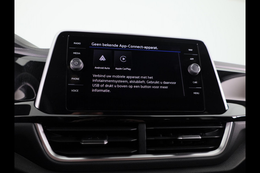 Volkswagen T-Roc 1.5 TSI R-Line 150 pk Automaat (DSG) | Verlengde garantie | Navigatie via App | Parkeersensoren (Park assist) | Achteruitrijcamera | Keyless | R-Line | Volkswagen T-Roc 1.5 TSI R-Line 150 pk Automaat (DSG) | Verlengde garantie | Navigatie via App | Parkeersensoren (Park assist) | Achteruitrijcamera | Keyless | R-Line |