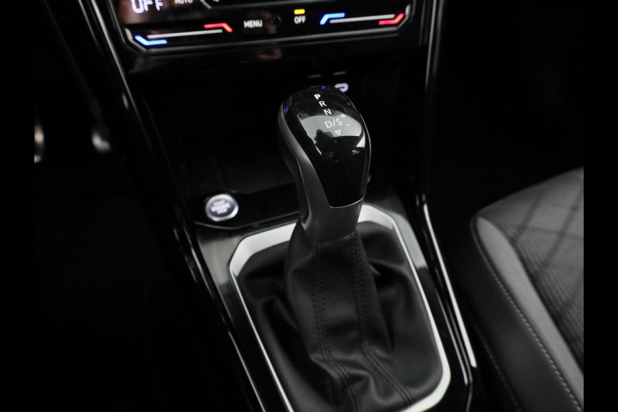 Volkswagen T-Roc 1.5 TSI R-Line 150 pk Automaat (DSG) | Verlengde garantie | Navigatie via App | Parkeersensoren (Park assist) | Achteruitrijcamera | Keyless | R-Line | Volkswagen T-Roc 1.5 TSI R-Line 150 pk Automaat (DSG) | Verlengde garantie | Navigatie via App | Parkeersensoren (Park assist) | Achteruitrijcamera | Keyless | R-Line |