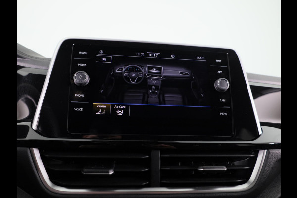 Volkswagen T-Roc 1.5 TSI R-Line 150 pk Automaat (DSG) | Verlengde garantie | Navigatie via App | Parkeersensoren (Park assist) | Achteruitrijcamera | Keyless | R-Line | Volkswagen T-Roc 1.5 TSI R-Line 150 pk Automaat (DSG) | Verlengde garantie | Navigatie via App | Parkeersensoren (Park assist) | Achteruitrijcamera | Keyless | R-Line |