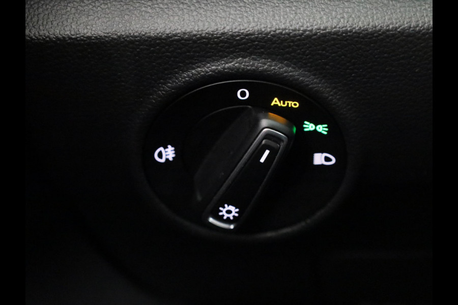 Volkswagen T-Roc 1.5 TSI R-Line 150 pk Automaat (DSG) | Verlengde garantie | Navigatie via App | Parkeersensoren (Park assist) | Achteruitrijcamera | Keyless | R-Line | Volkswagen T-Roc 1.5 TSI R-Line 150 pk Automaat (DSG) | Verlengde garantie | Navigatie via App | Parkeersensoren (Park assist) | Achteruitrijcamera | Keyless | R-Line |