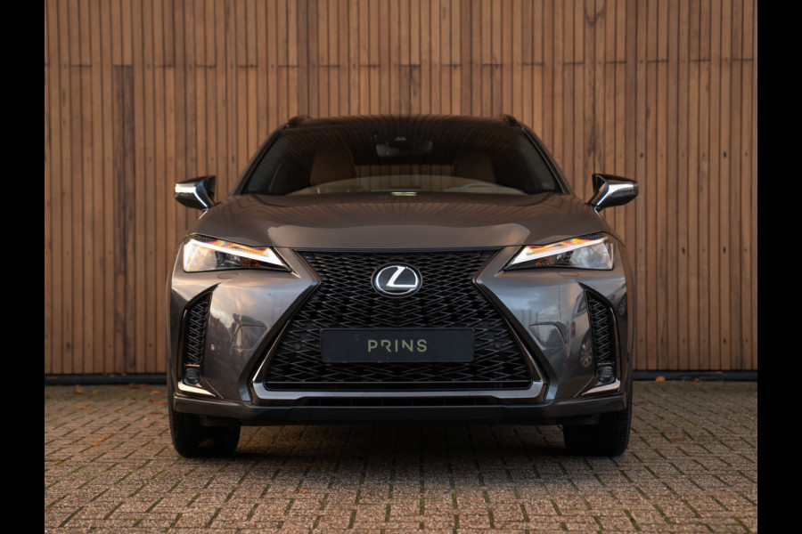 Lexus UX 250h F Sport Design | Leder | Camera | Trekhaak | Stoelverwarming | Adapt. cruise