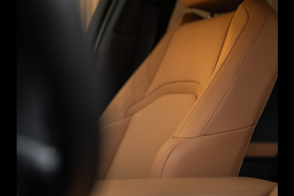 Lexus UX 250h F Sport Design | Leder | Camera | Trekhaak | Stoelverwarming | Adapt. cruise
