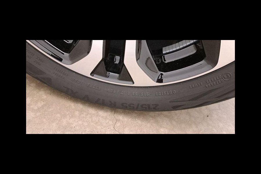 Ford Puma 1.0 EcoBoost Hybrid Titanium 125pk | Winterpack | SYNC 4 Navigatie | Achteruitrijcamera