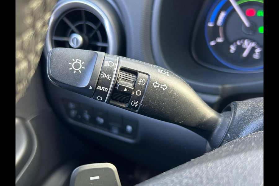 Hyundai Kona 1.6 GDI HEV Comfort Smart Hyundai Kona 1.6 GDI HEV Comfort Smart