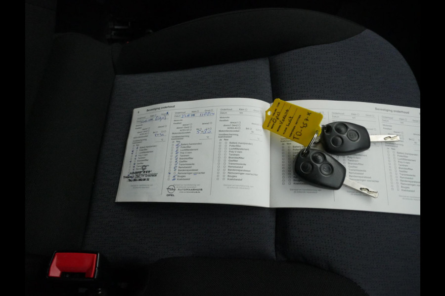 Opel Vivaro Combi 1.6 CDTI 120PK, L2H1, Combi 9 persoons, Airco, Prijs is inclusief BTW/BPM