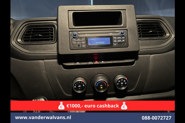Renault Master 2.3 dCi 135pk *Rijklaar Direct Rijden* Pickup Open laadbak Dubbel cabine Euro6 Airco | 7-Zits | 2500kg Trekhaak Bluetooth-telefoonvoorbereiding Renault Master 2.3 dCi 135pk *Rijklaar Direct Rijden* Pickup Open laadbak Dubbel cabine Euro6 Airco | 7-Zits | 2500kg Trekhaak Bluetooth-telefoonvoorbereiding