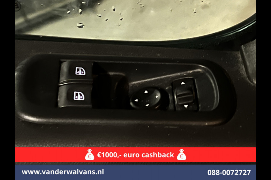 Renault Master 2.3 dCi 135pk *Rijklaar Direct Rijden* Pickup Open laadbak Dubbel cabine Euro6 Airco | 7-Zits | 2500kg Trekhaak Bluetooth-telefoonvoorbereiding Renault Master 2.3 dCi 135pk *Rijklaar Direct Rijden* Pickup Open laadbak Dubbel cabine Euro6 Airco | 7-Zits | 2500kg Trekhaak Bluetooth-telefoonvoorbereiding