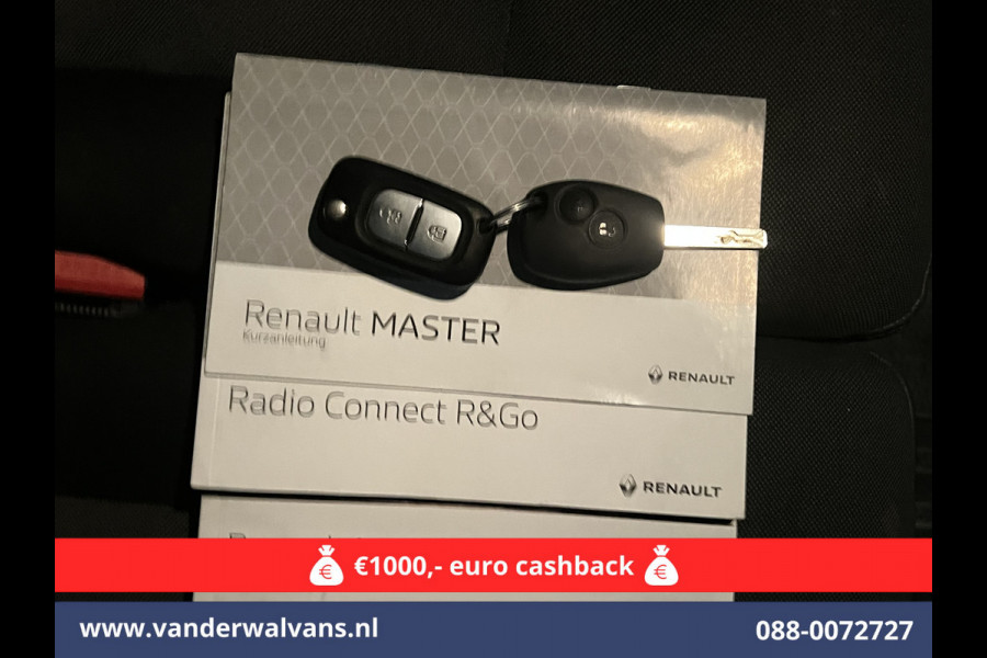 Renault Master 2.3 dCi 135pk *Rijklaar Direct Rijden* Pickup Open laadbak Dubbel cabine Euro6 Airco | 7-Zits | 2500kg Trekhaak Bluetooth-telefoonvoorbereiding Renault Master 2.3 dCi 135pk *Rijklaar Direct Rijden* Pickup Open laadbak Dubbel cabine Euro6 Airco | 7-Zits | 2500kg Trekhaak Bluetooth-telefoonvoorbereiding