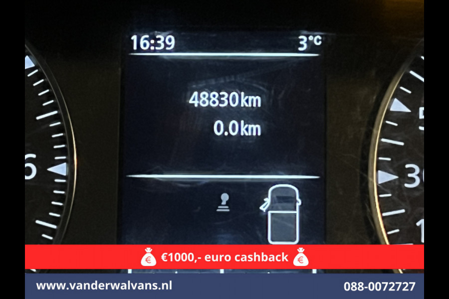 Renault Master 2.3 dCi 135pk *Rijklaar Direct Rijden* Pickup Open laadbak Dubbel cabine Euro6 Airco | 7-Zits | 2500kg Trekhaak Bluetooth-telefoonvoorbereiding Renault Master 2.3 dCi 135pk *Rijklaar Direct Rijden* Pickup Open laadbak Dubbel cabine Euro6 Airco | 7-Zits | 2500kg Trekhaak Bluetooth-telefoonvoorbereiding