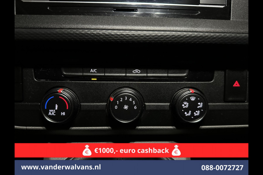 Volkswagen Transporter 2.0 TDI 150pk L2H1 Euro6 Airco | 2500kg Trekhaak | Apple Carplay | Android Auto Parkeersensoren, Cruisecontrol