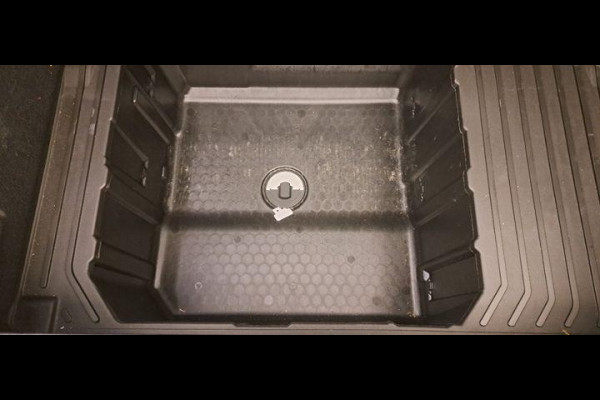 Ford Puma 1.0 EcoBoost Hybrid Titanium 125pk | Driver Assistance Pack | Matrix LED koplampen | Winterpack | Reservewiel | Comfort Pack