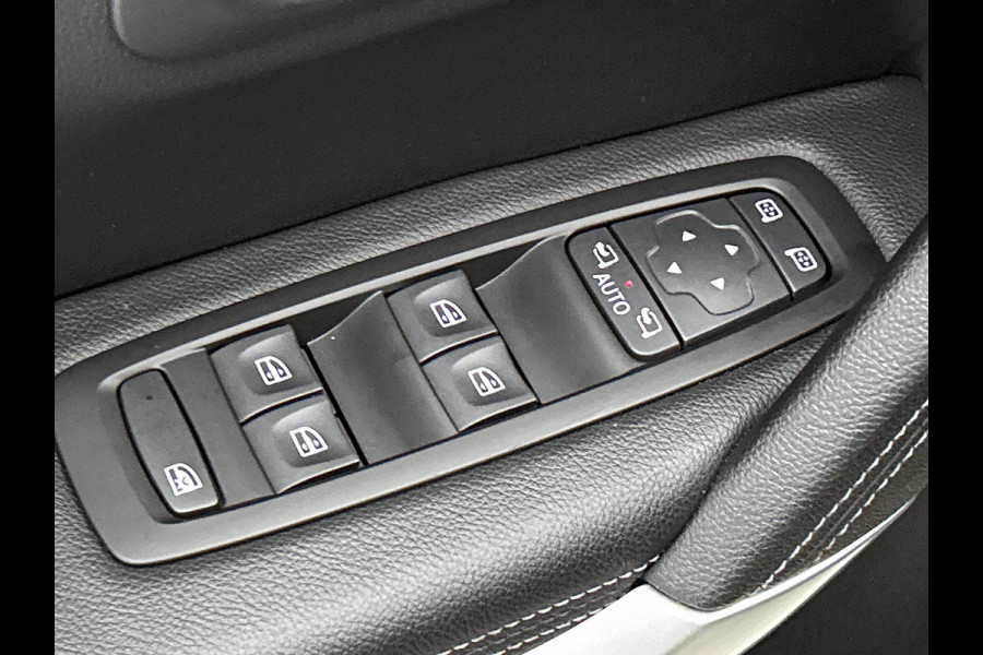 Renault Kadjar 1.3 TCe 140PK Intens / CAMERA / NAVI / LEDER Renault Kadjar 1.3 TCe 140PK Intens / CAMERA / NAVI / LEDER