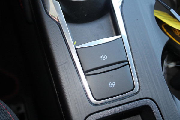 Ford Kuga 2.5 PHEV ST-Line 243pk | Driver Assistance Pack | Winterpack | Trekhaak Wegklapbaar | All Season banden | 2.100kg Trekgewicht