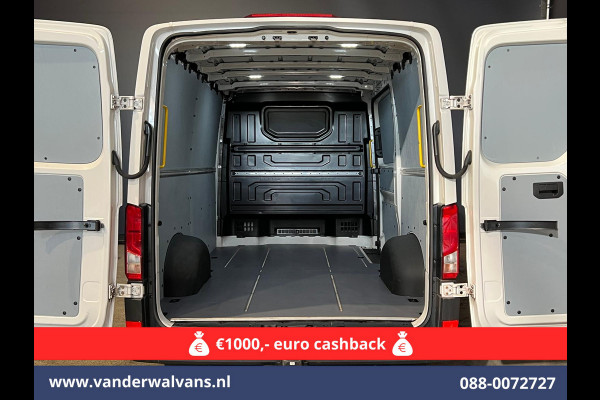 Volkswagen Crafter 2.0 TDI 140pk L3H2 (oude L2H1) Euro6 # Airco | Navigatie | Apple Carplay | Android auto parkeersensoren, 3000kg trekvermogen Volkswagen Crafter 2.0 TDI 140pk L3H2 (oude L2H1) Euro6 # Airco | Navigatie | Apple Carplay | Android auto parkeersensoren, 3000kg trekvermogen