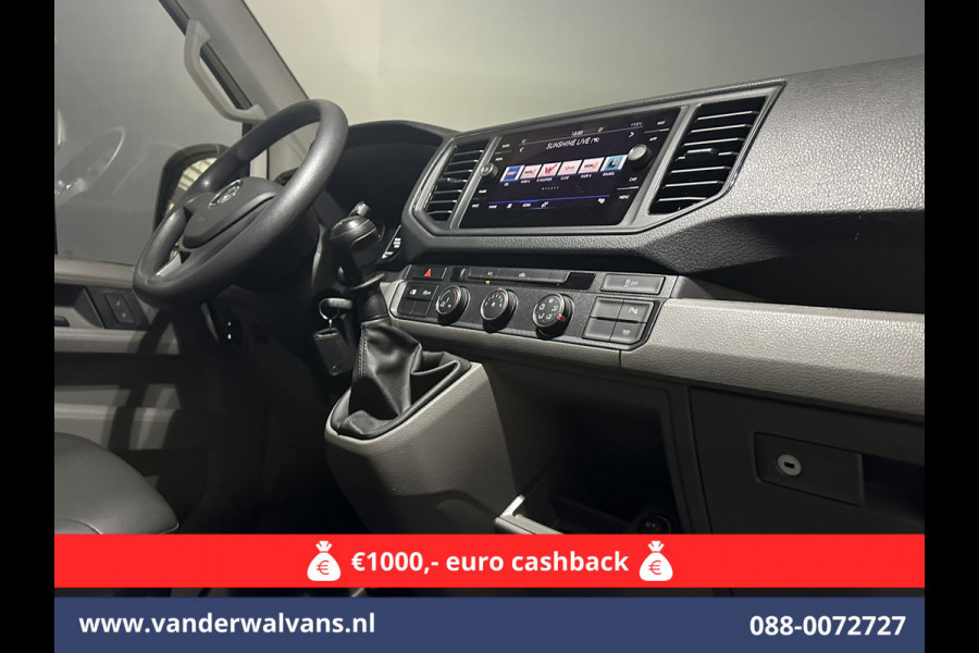 Volkswagen Crafter 2.0 TDI 140pk L3H2 (oude L2H1) Euro6 # Airco | Navigatie | Apple Carplay | Android auto parkeersensoren, 3000kg trekvermogen Volkswagen Crafter 2.0 TDI 140pk L3H2 (oude L2H1) Euro6 # Airco | Navigatie | Apple Carplay | Android auto parkeersensoren, 3000kg trekvermogen