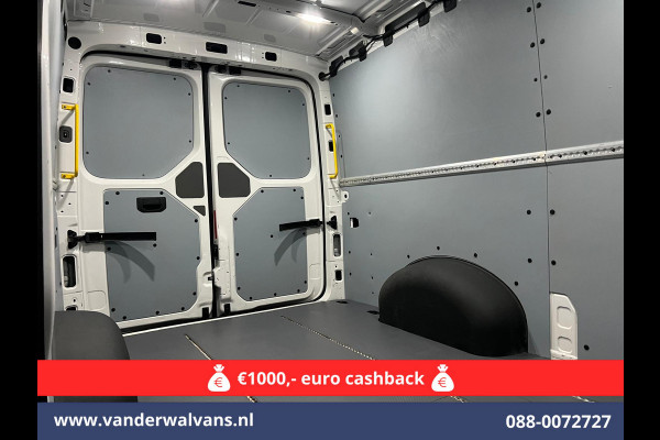 Volkswagen Crafter 2.0 TDI 140pk L3H2 (oude L2H1) Euro6 # Airco | Navigatie | Apple Carplay | Android auto parkeersensoren, 3000kg trekvermogen Volkswagen Crafter 2.0 TDI 140pk L3H2 (oude L2H1) Euro6 # Airco | Navigatie | Apple Carplay | Android auto parkeersensoren, 3000kg trekvermogen
