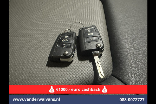 Volkswagen Crafter 2.0 TDI 140pk L3H2 (oude L2H1) Euro6 # Airco | Navigatie | Apple Carplay | Android auto parkeersensoren, 3000kg trekvermogen Volkswagen Crafter 2.0 TDI 140pk L3H2 (oude L2H1) Euro6 # Airco | Navigatie | Apple Carplay | Android auto parkeersensoren, 3000kg trekvermogen