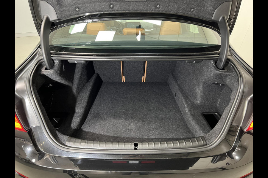 BMW 5 Serie 520d High Executive*DAKJE*HUD*CRUISE*NAVI.PROF*LED BMW 5 Serie 520d High Executive*DAKJE*HUD*CRUISE*NAVI.PROF*LED