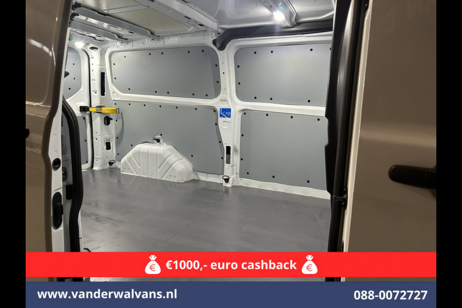 Ford Transit Custom 2.0 TDCI L2H1 Euro6 Airco | Apple Carplay | Camera | Cruisecontrol | LED Parkeersensoren, Android Auto, Bijrijdersbank, Verwarmde voorruit, 2800kg trekvermogen Ford Transit Custom 2.0 TDCI L2H1 Euro6 Airco | Apple Carplay | Camera | Cruisecontrol | LED Parkeersensoren, Android Auto, Bijrijdersbank, Verwarmde voorruit, 2800kg trekvermogen